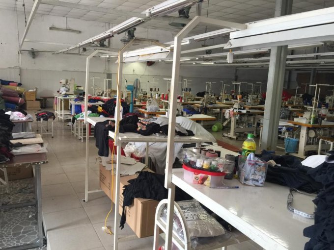 Cần sang nhượng xưởng may hàng thun 500m2 có sẵn máy may và trang thiết bị, đường Nguyễn Văn Quá, Quận 12