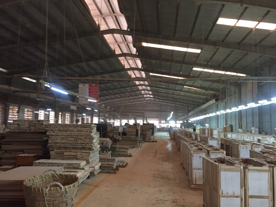 Cho thuê xưởng 10,000m2 có sẵn giây chuyền và máy móc sản xuất ngành gỗ ở Thuận An ,Bình Dương